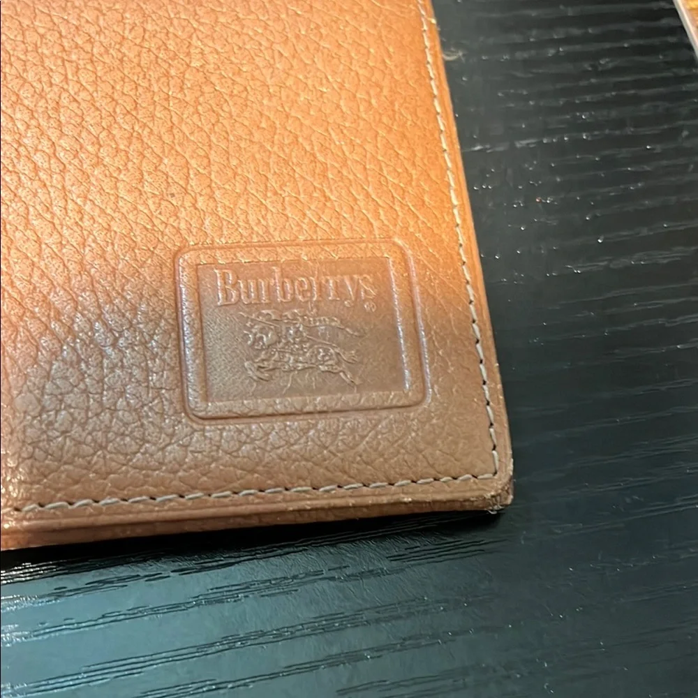 Burberry bifold leather